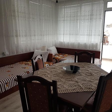 Megi Apartments Созополь Екстер'єр фото